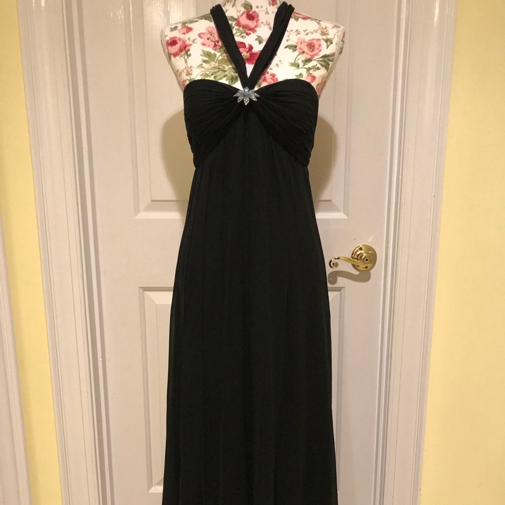 Fine Feathers black silk goddess gown size 4
